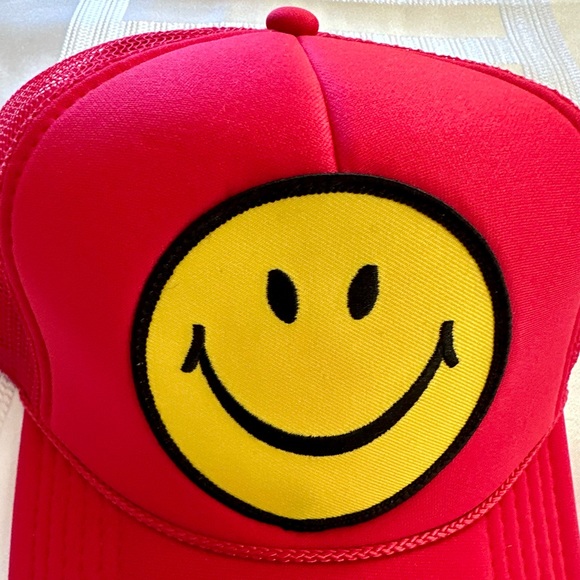 NWT Aviator Nation Red Smiley vintage trucker hat adjustable mesh back - Picture 4 of 7